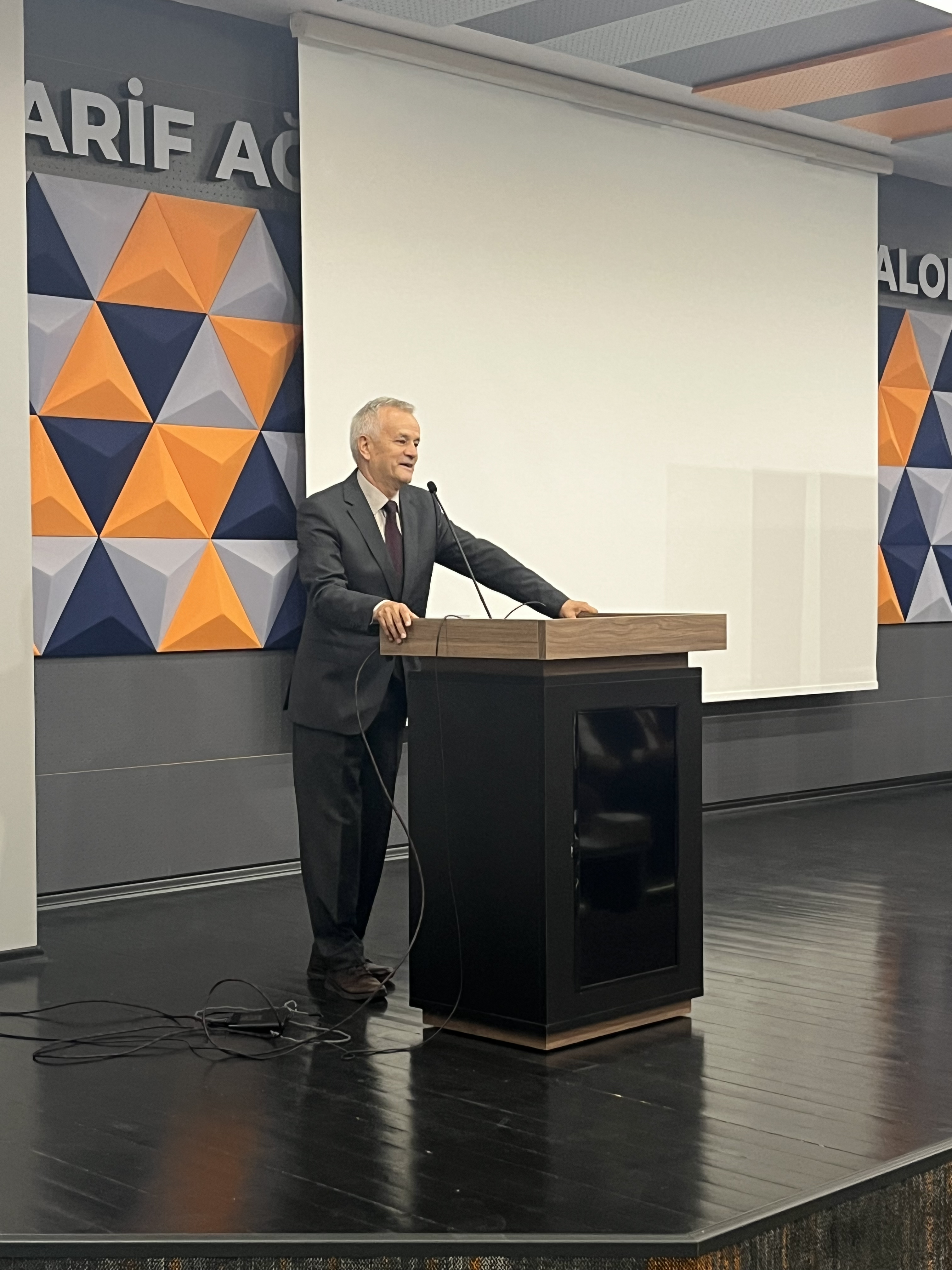 Makine Mühendisliği Bölümümüzün 50. Kuruluş Yıl Dönümü Seminer Etkinliği Gerçekleştirildi